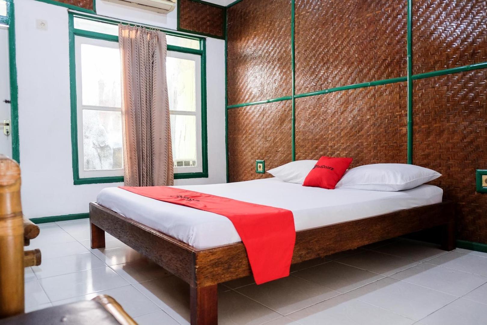Reddoorz Plus Near Jalan Baru Bogor Ngoại thất bức ảnh